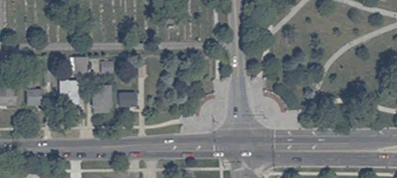 1305 Notre Dame Ave