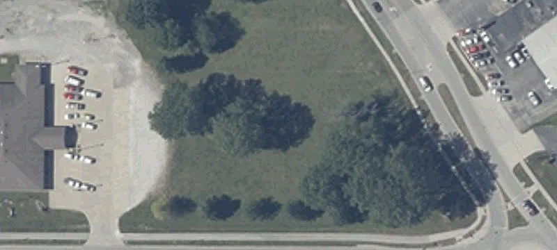 1100 Hendricks Dr