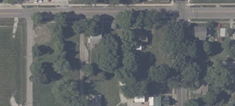 305 Jennison St