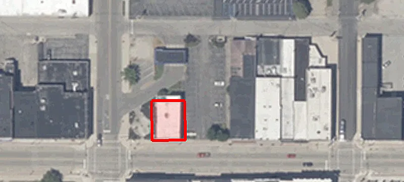 1318 Broad St