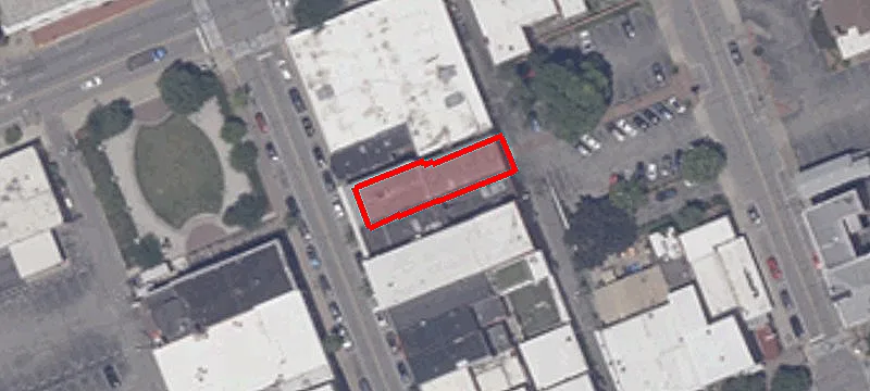 320 Pearl St