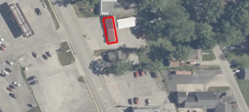 911 Main St