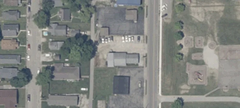 1729 Main St