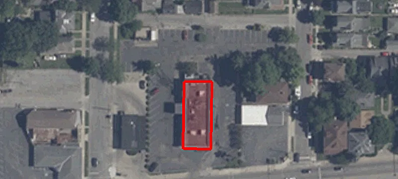 1716 Main St