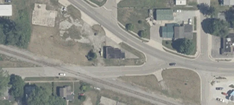 306 Ctr St