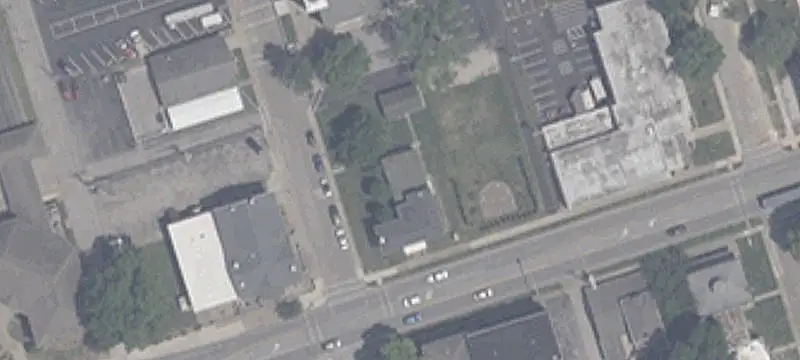 203 4th St
