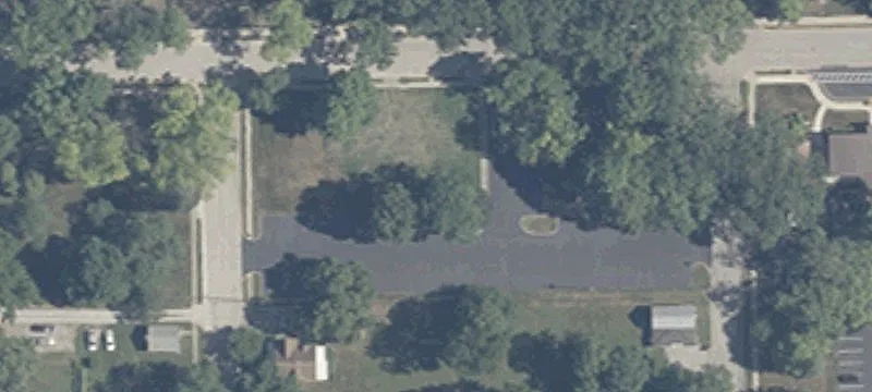 605 College Ave