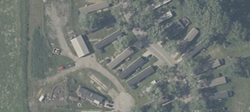 90 Leslie Way
