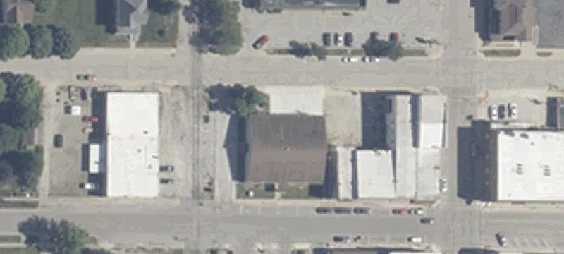 27 Main St