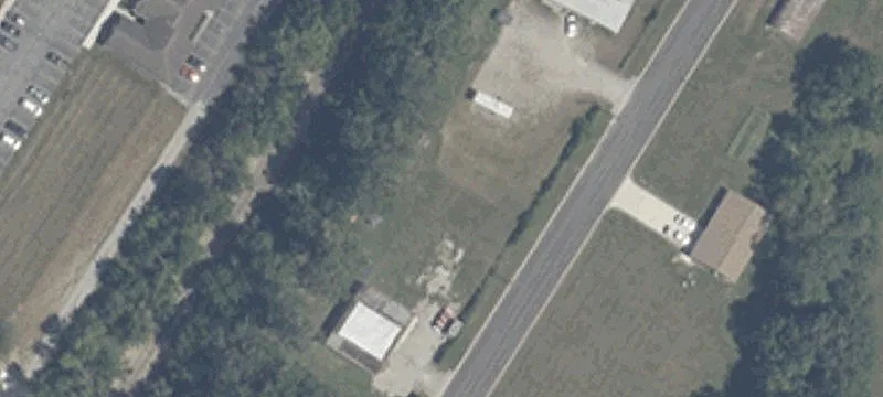 821 Lakeshore Dr