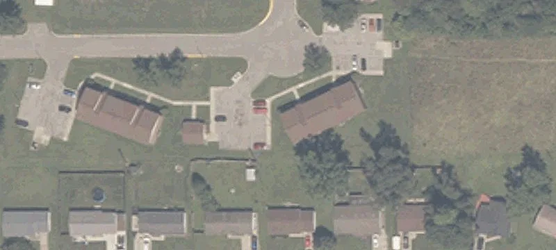 213-216 Ivy Ln