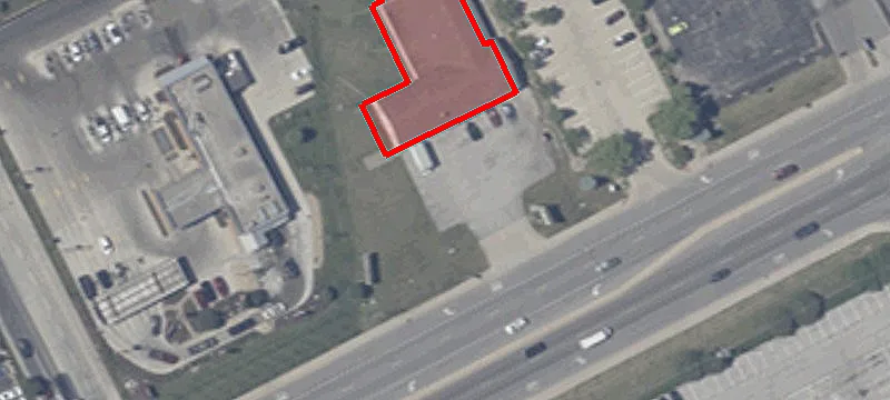 2678 Main St