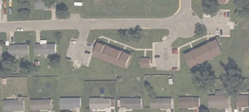 208-211 Ivy Ln