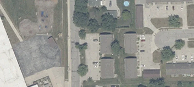 908 Eckhart Ave