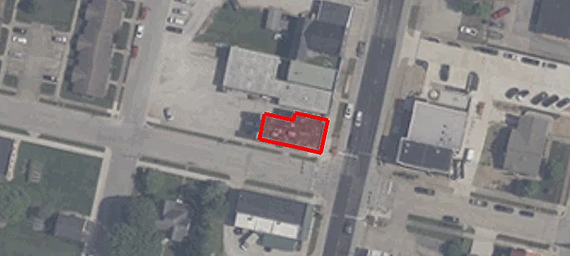 905 Main St
