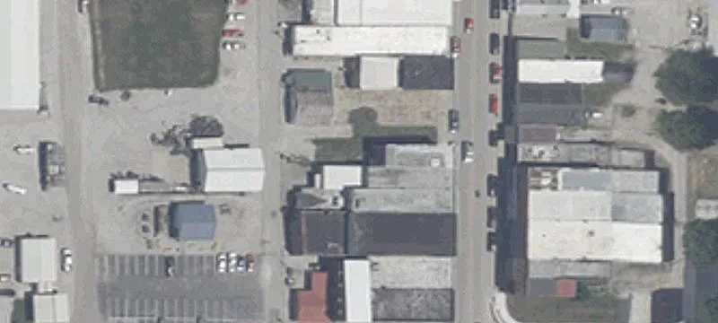 718 Main St