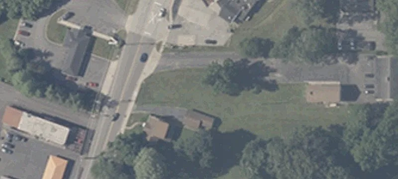 402 Calumet Rd