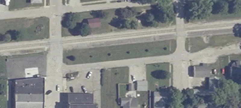 Railroad Ave