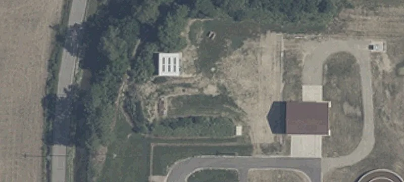 825 Jackson Pike