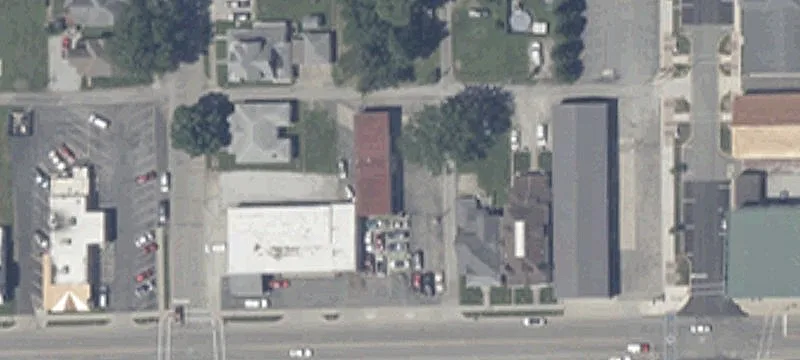 218 2nd St