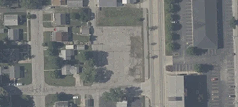 Earl Ave