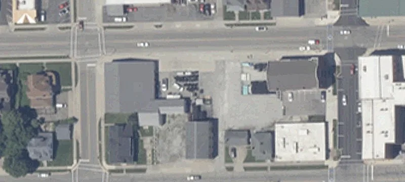 221 2nd St