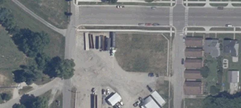 820 Main St