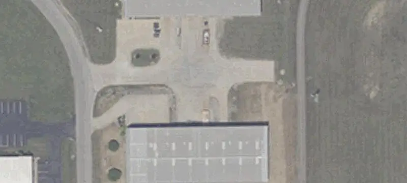 1580 Commerce E Dr