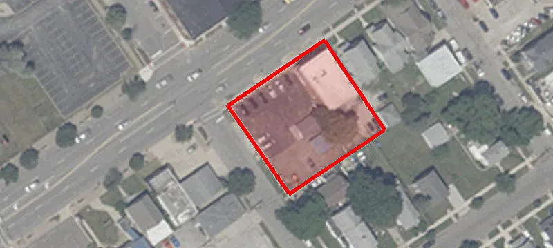 Detroit St