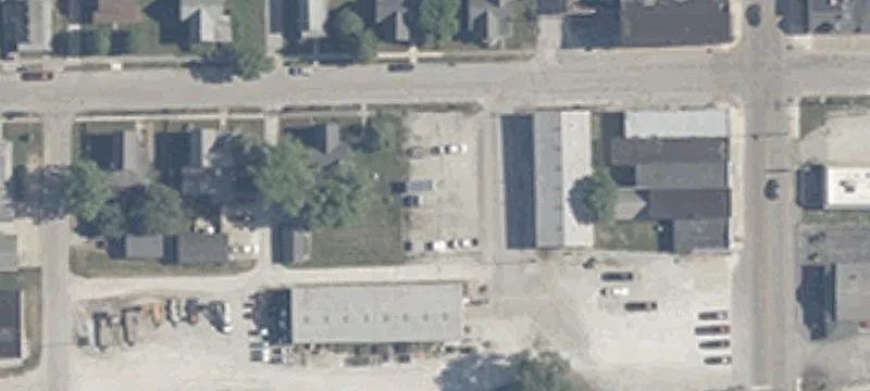 Lyons St