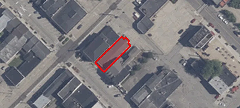 142 Walnut St