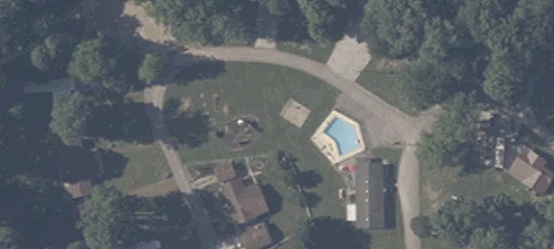 Crestview Dr