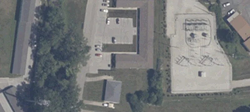 859 Riverside Dr