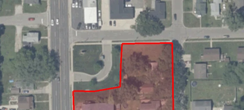 515 Pne Lk Ave