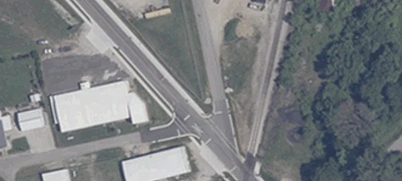9th St At N White Riv Ave