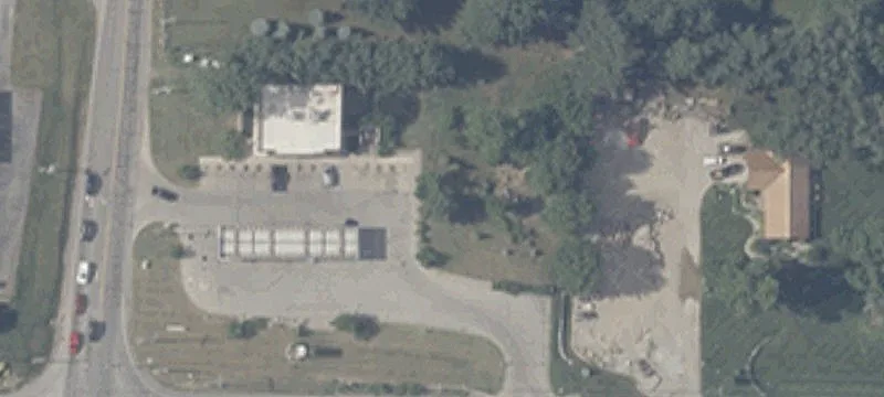 909 County Rd 6th W