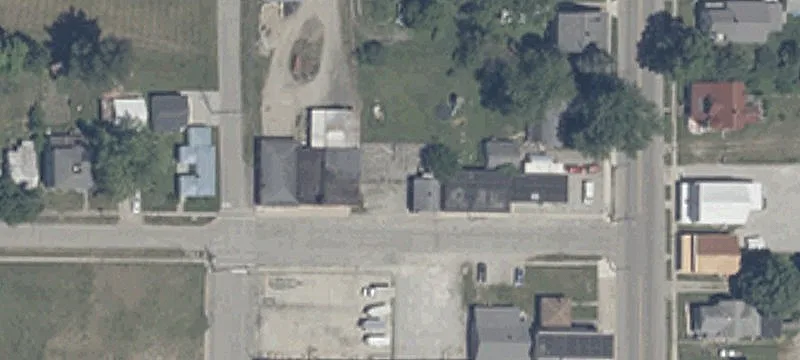 Race St
