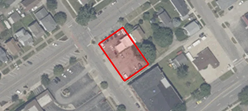 Detroit St