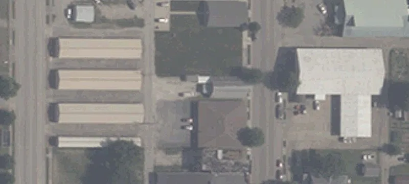 425 Main St