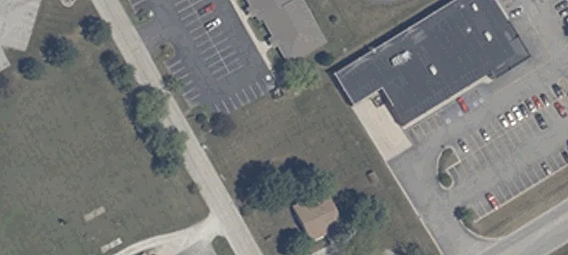 Frontage Rd