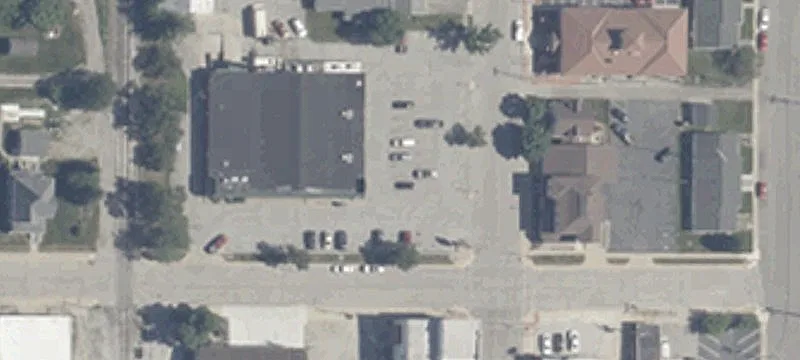 Walnut St