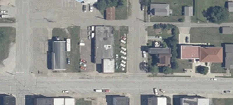 118 12th E Main St