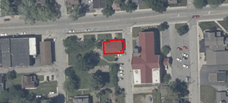 512 Commercial Ave