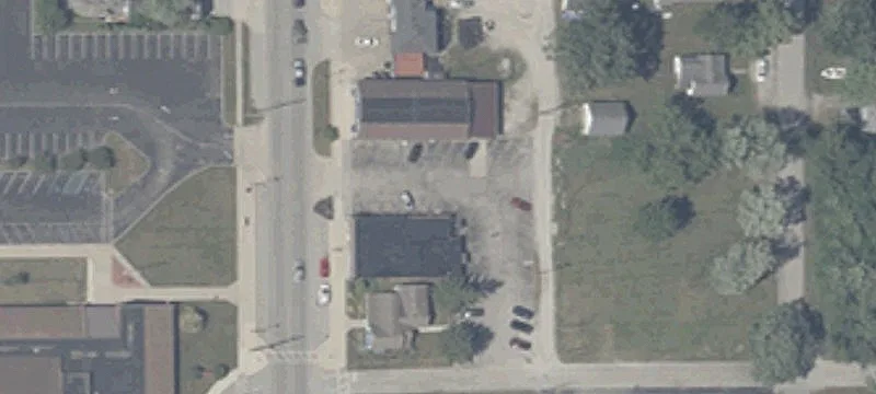 Halleck St
