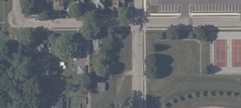 Russell Ave