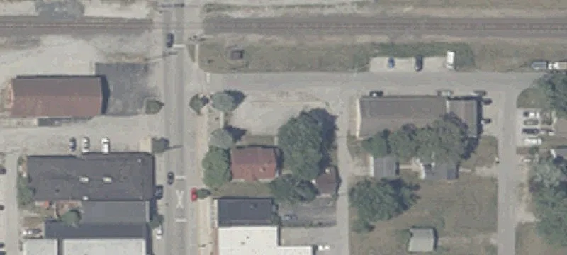Halleck St