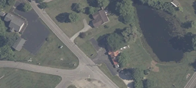 382 Lakeview Dr