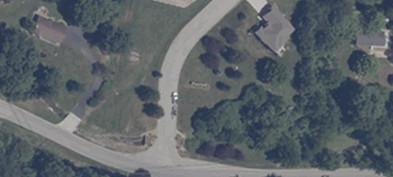 Crestwood Dr