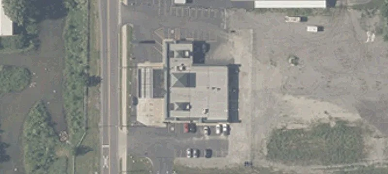 900 Roosevelt Rd