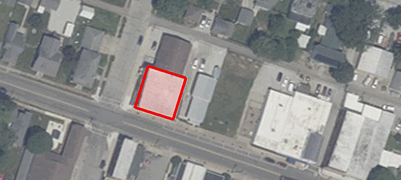128 Main St